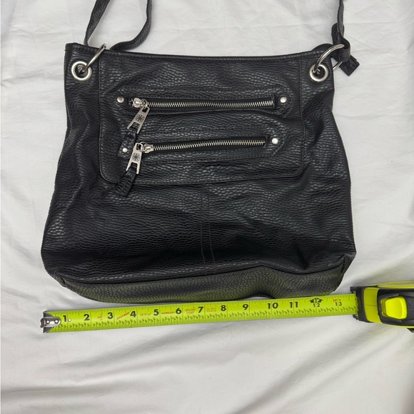 Sleek Black Crossbody Bag with Silver Accents - Picture 4 of 7